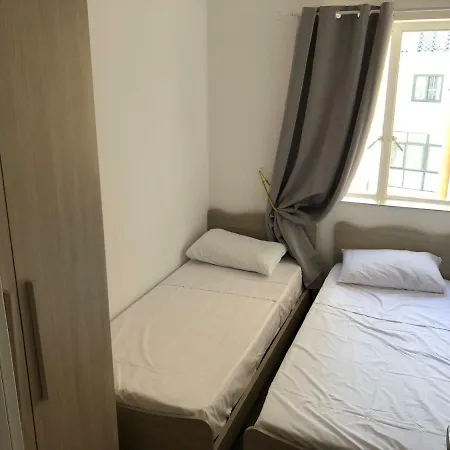 Perfect Location, 2 Bd Apt-19b Sliema